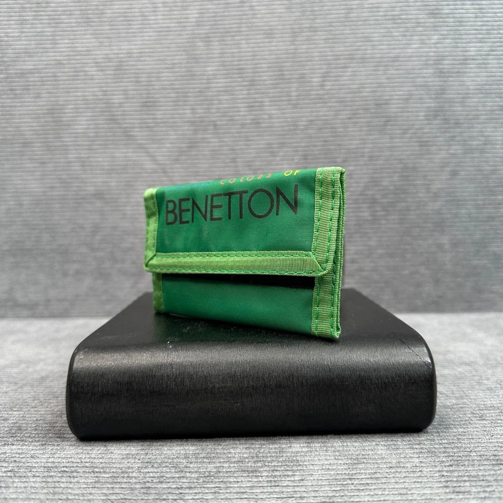 United Colors of Benetton Vintage Trifold Nylon Wallet Green Hook Loop 90s UCB